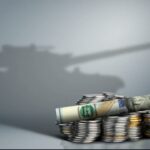 كيف تؤثر النزاعات السياسية على الاقتصاد العالمي؟